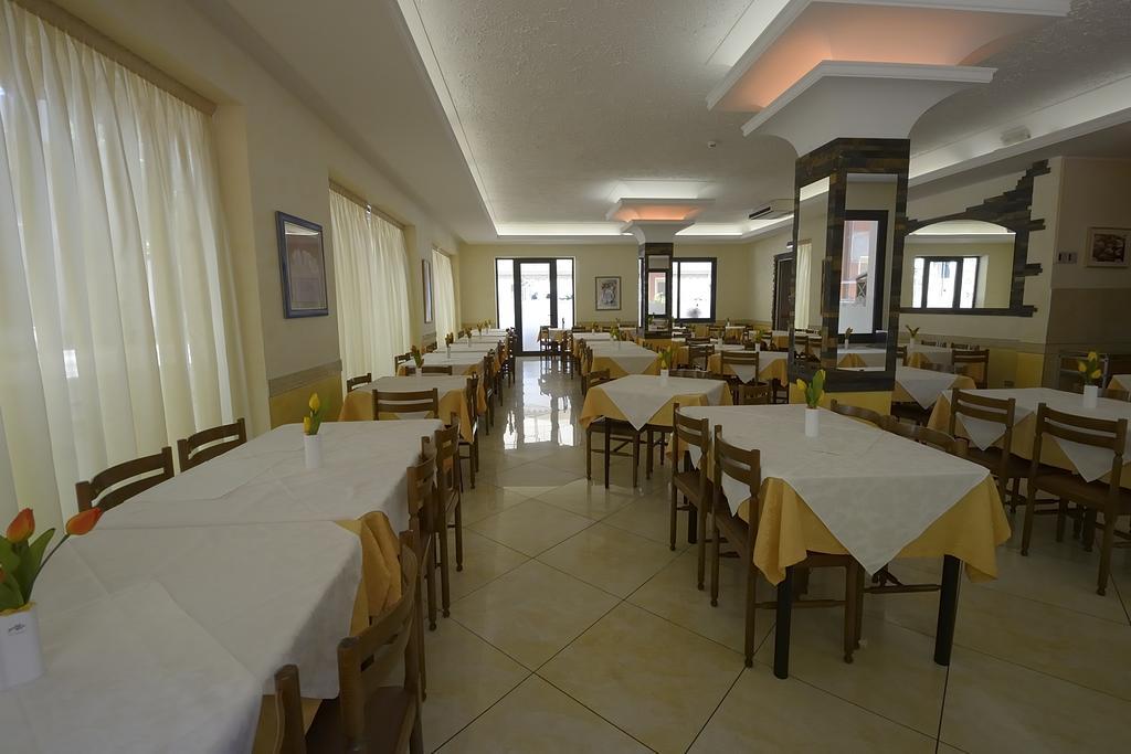 Hotel Villa Boschetti San Mauro Mare Ngoại thất bức ảnh